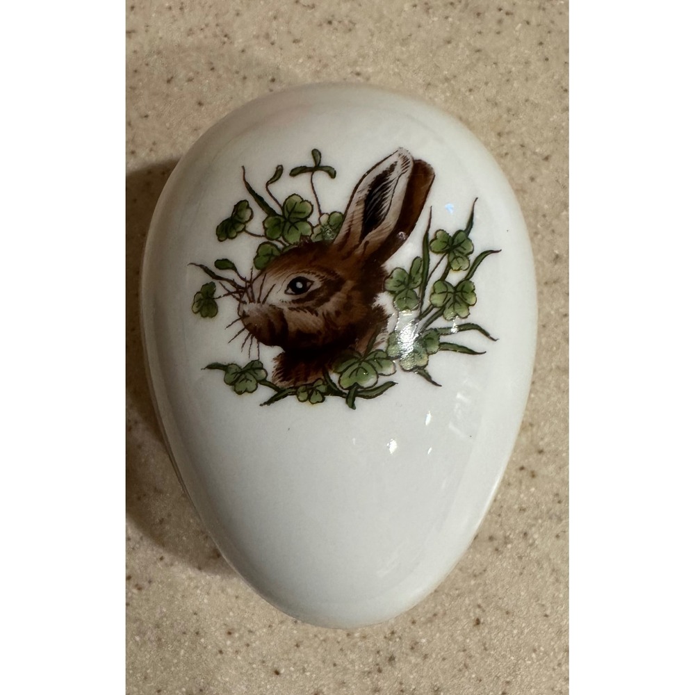 Herend Hungary Handpainted Porcelain Egg Trinket Box Rabbit Clover 6053